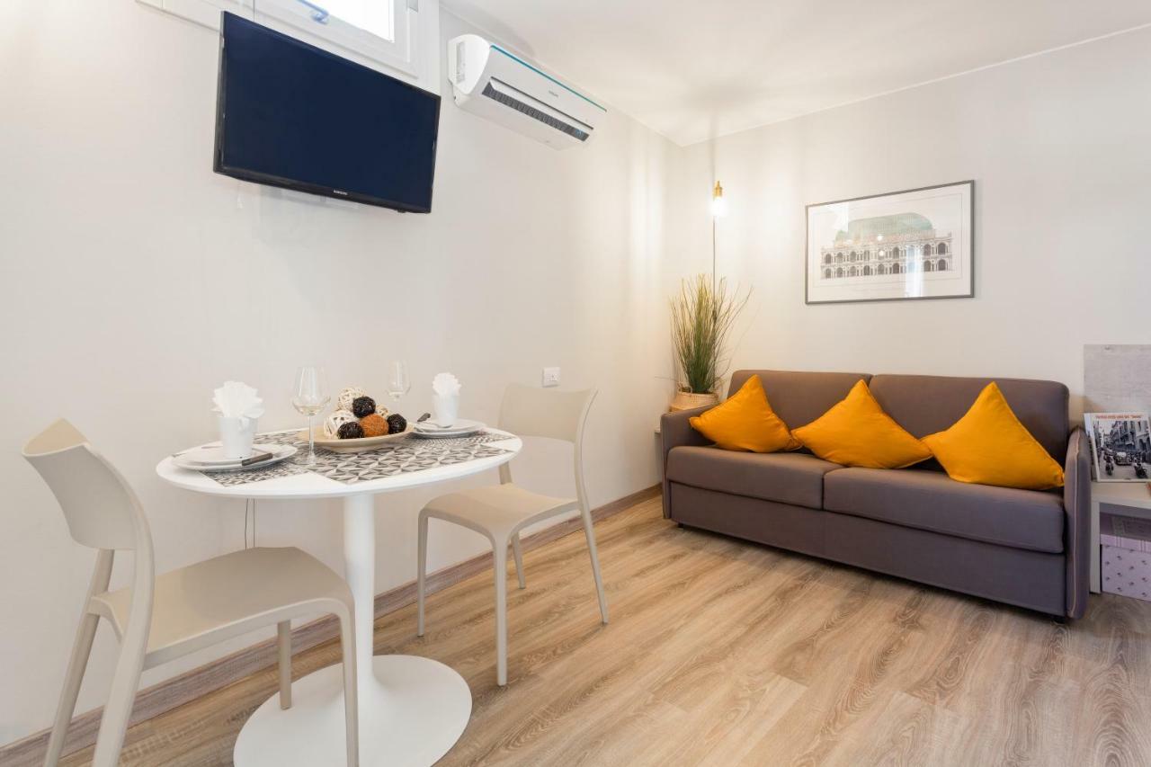 Piazzetta Palladio Romantic Studio Apartment Vicenza Exterior photo