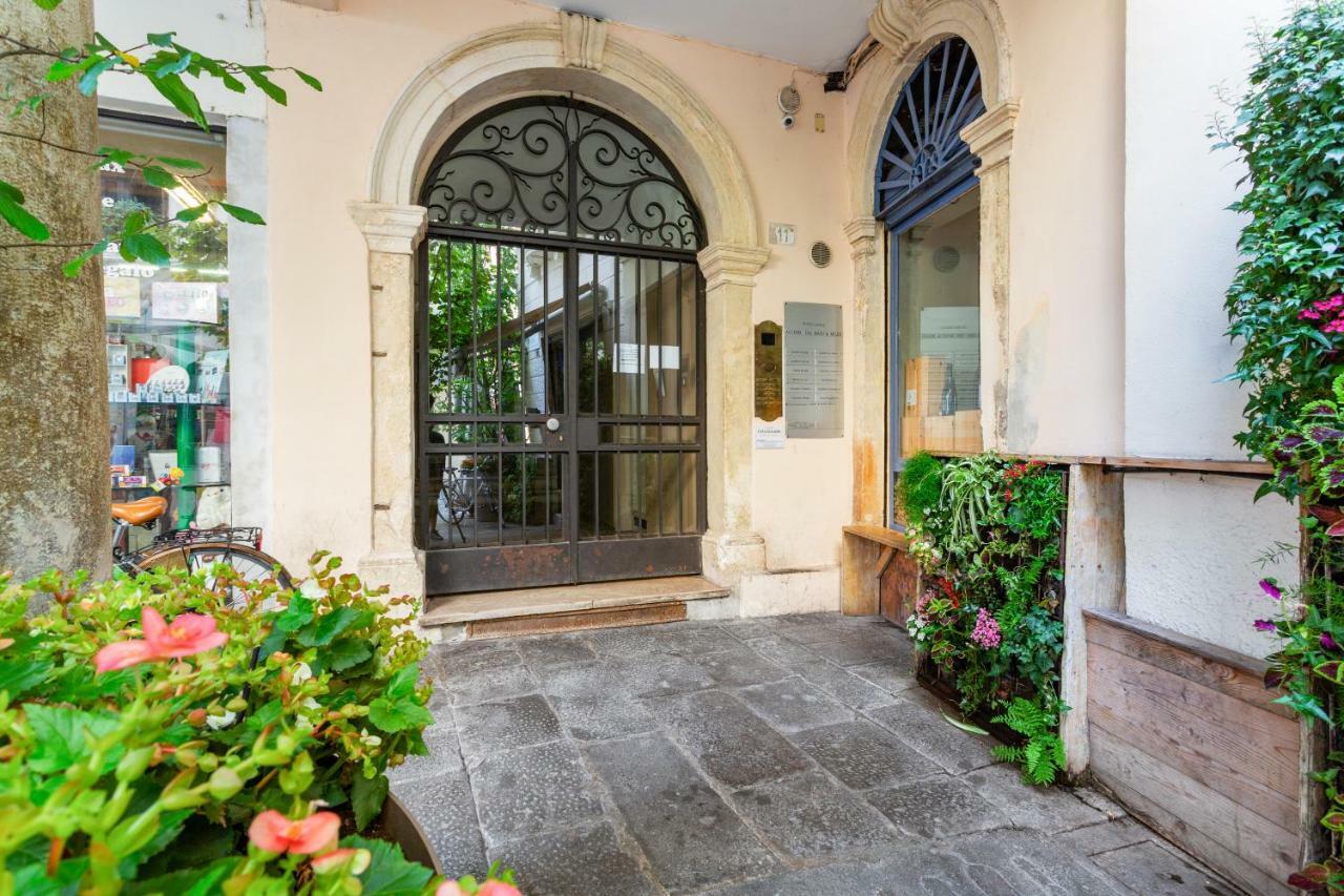 Piazzetta Palladio Romantic Studio Apartment Vicenza Exterior photo